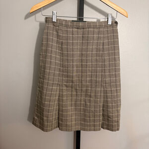 Banana Republic women’s Brown Beige Plaid Skirt Size 0